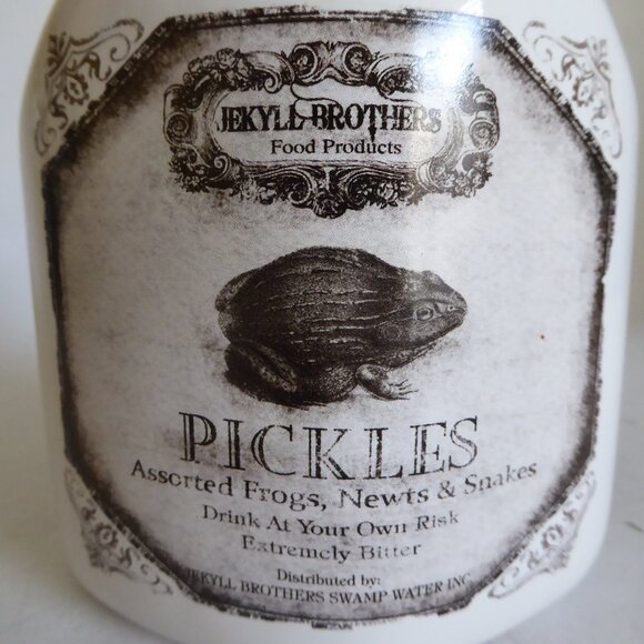 NEW 6” HALLOWEEN WHITE CERAMIC LIDDED APOTHECARY JAR PICKLED TOADS SNAKES - Picture 10 of 12